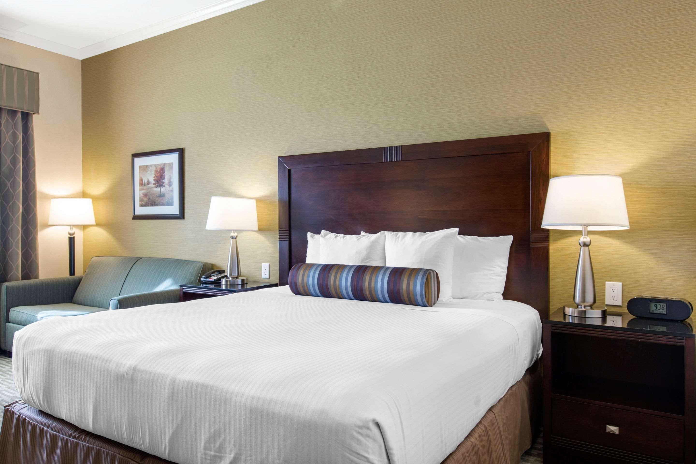 The Oaks & 4* Paso Robles